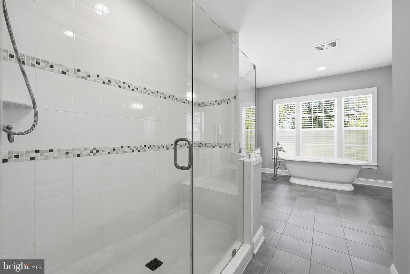 10718 Spruce St Property Photo 30