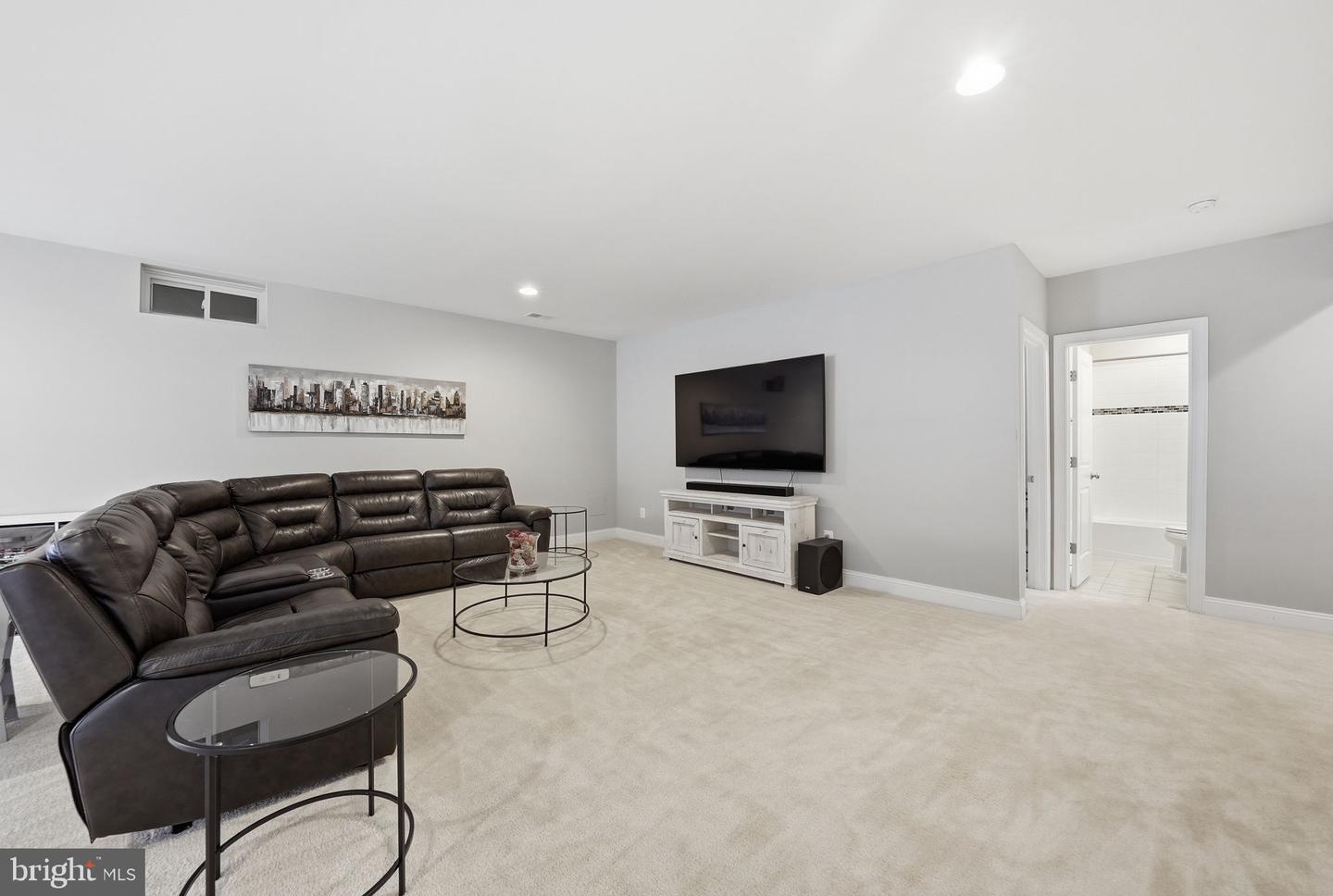 10718 Spruce St Property Photo 49