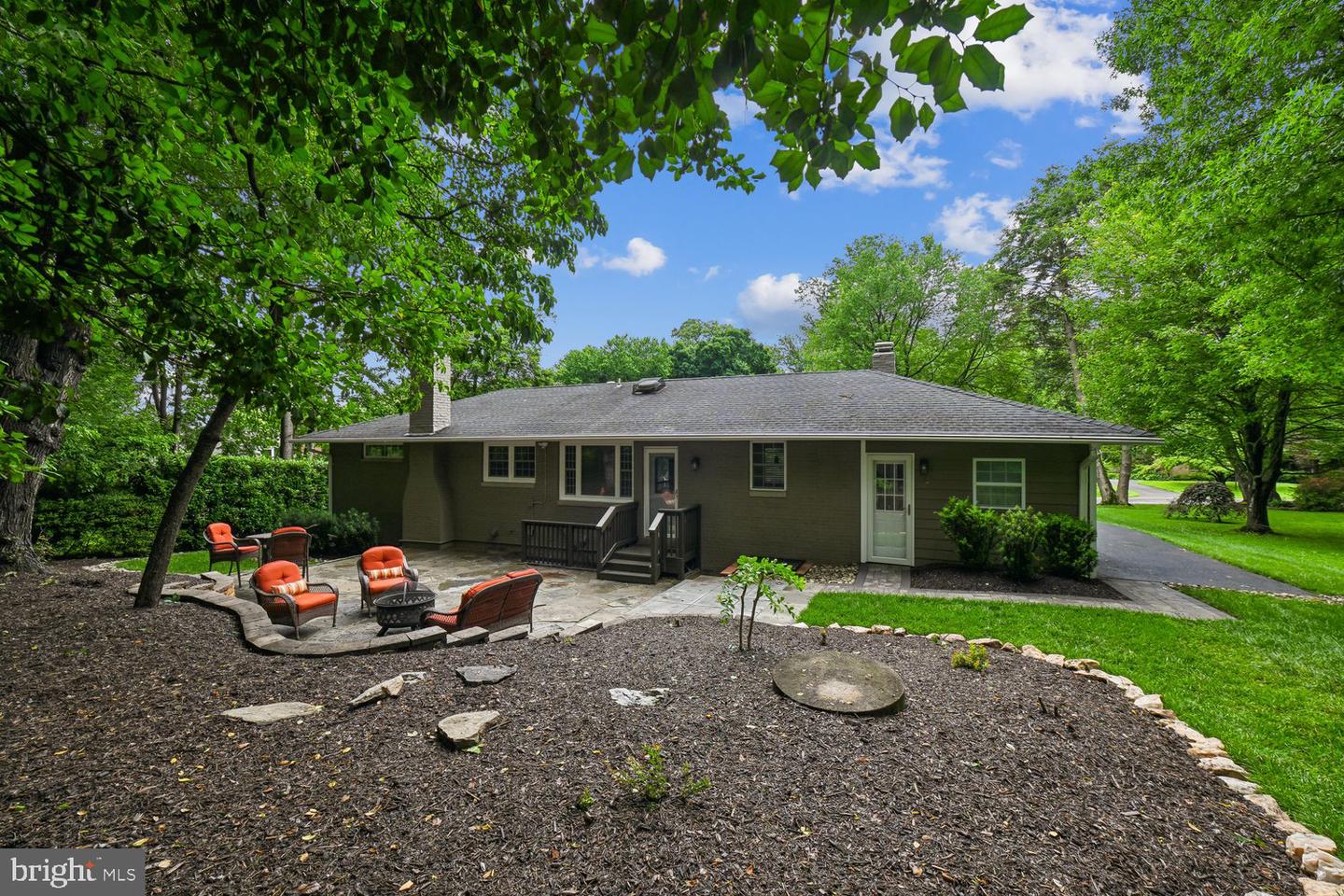 8324 The Midway Property Photo 42