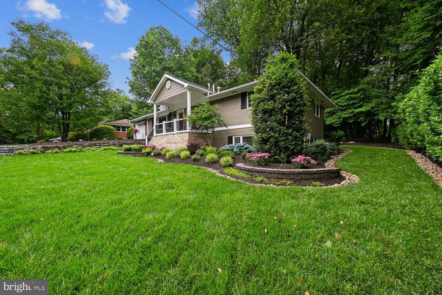 8324 The Midway Property Photo 49