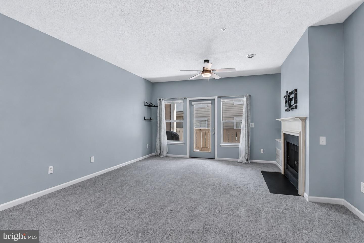 14300 Grape Holly Grv #24 Property Photo 4