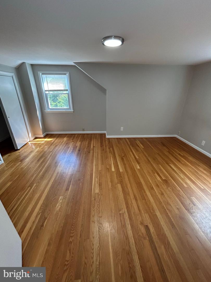 1828 Youngblood St Property Photo 14
