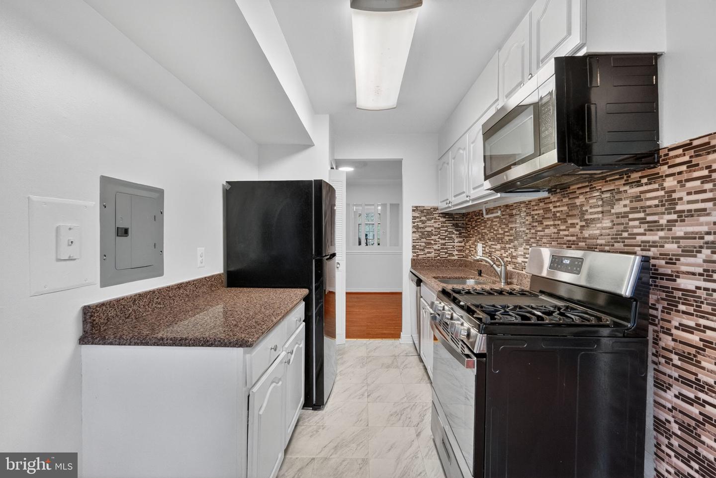 3330 Woodburn Village Dr #33 Property Photo 16