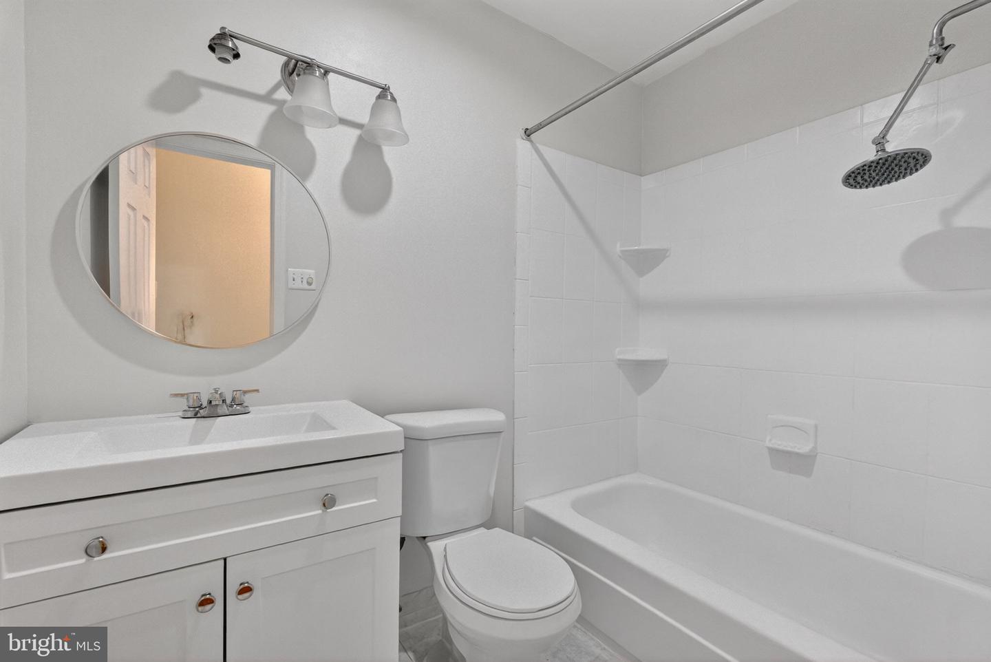 3330 Woodburn Village Dr #33 Property Photo 23