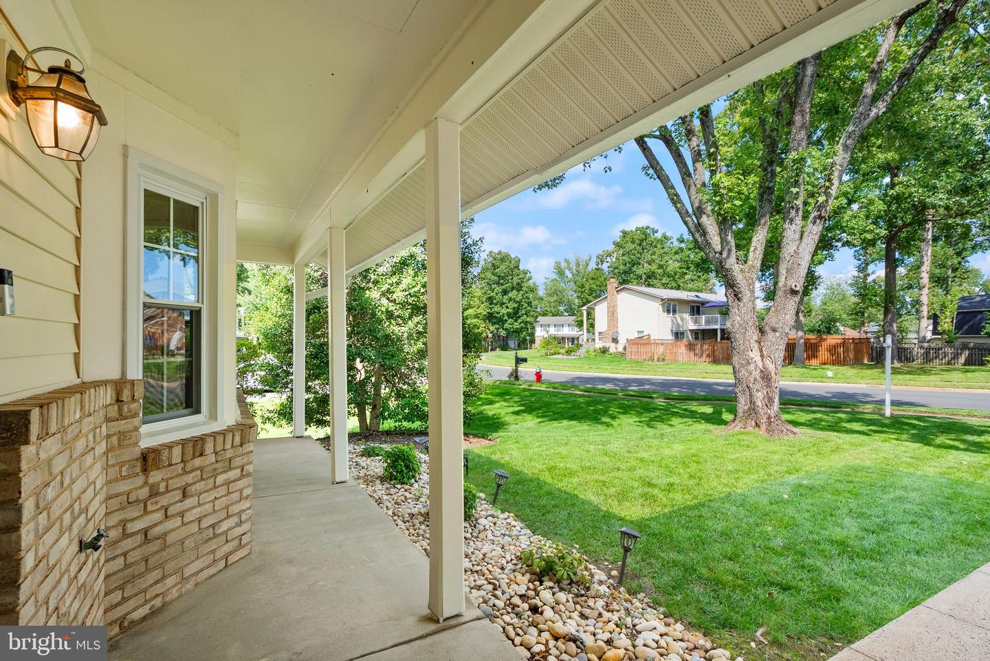 8906 Tailcoat Ct Property Photo 8