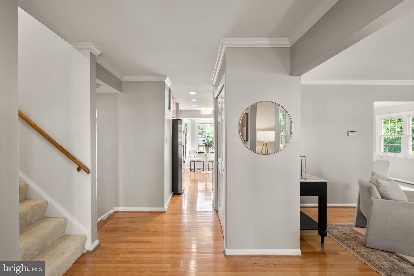 8906 Tailcoat Ct Property Photo 9