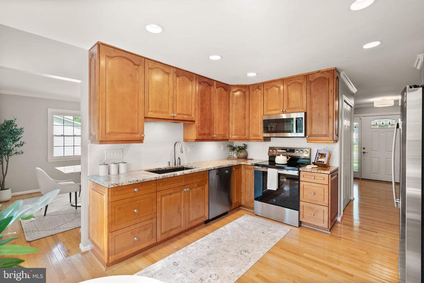 8906 Tailcoat Ct Property Photo 20