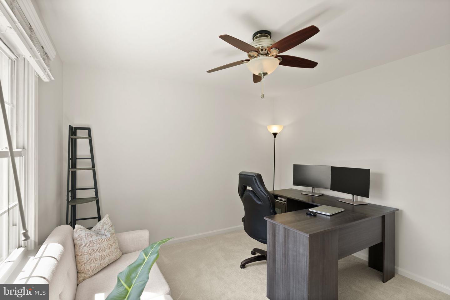 8906 Tailcoat Ct Property Photo 47