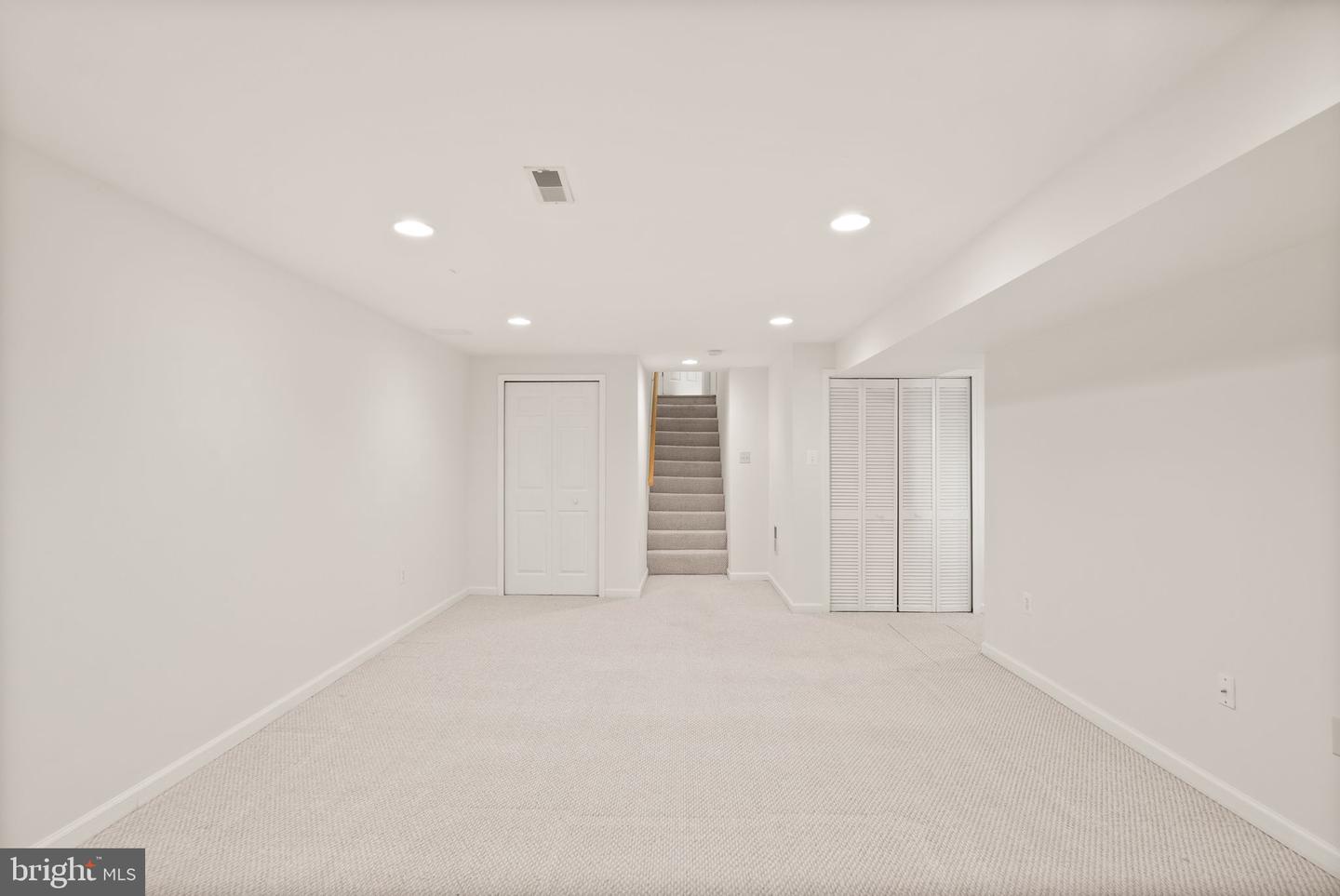 8906 Tailcoat Ct Property Photo 55