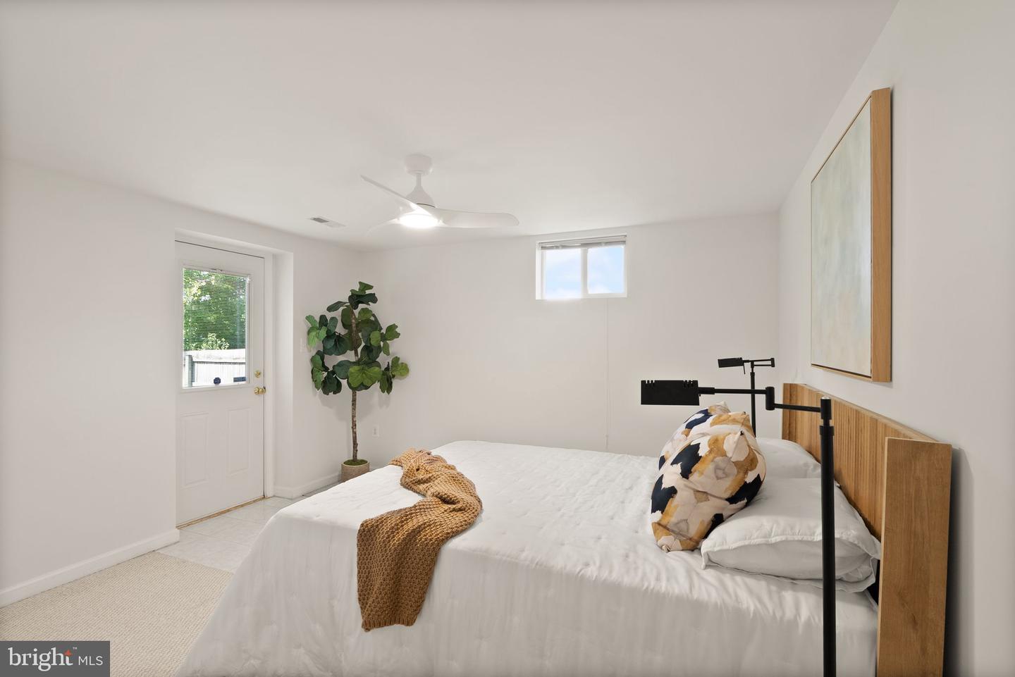 8906 Tailcoat Ct Property Photo 60