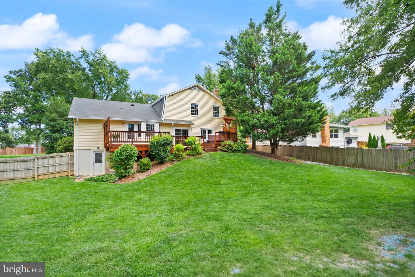 8906 Tailcoat Ct Property Photo 73