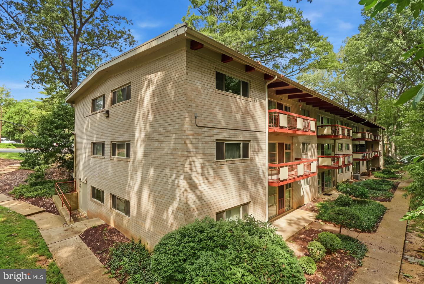 4335 Americana Dr #203 Property Photo 21