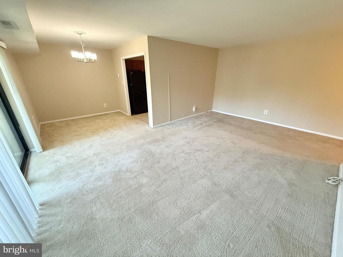 6141 Leesburg Pike #404 Property Photo 8