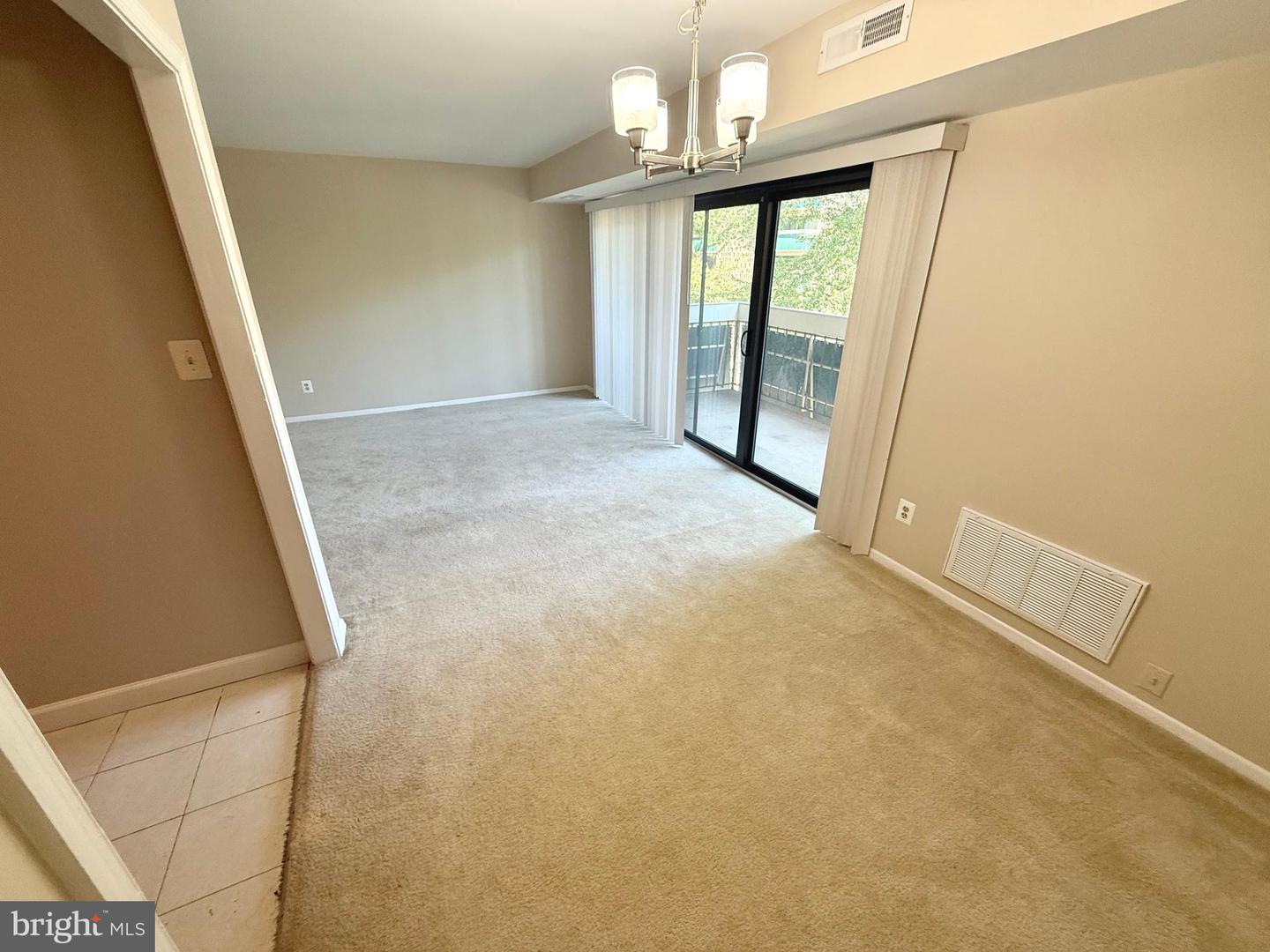 6141 Leesburg Pike #404 Property Photo 15