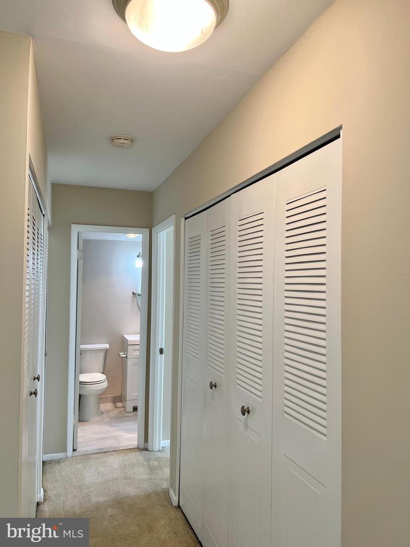 6141 Leesburg Pike #404 Property Photo 18