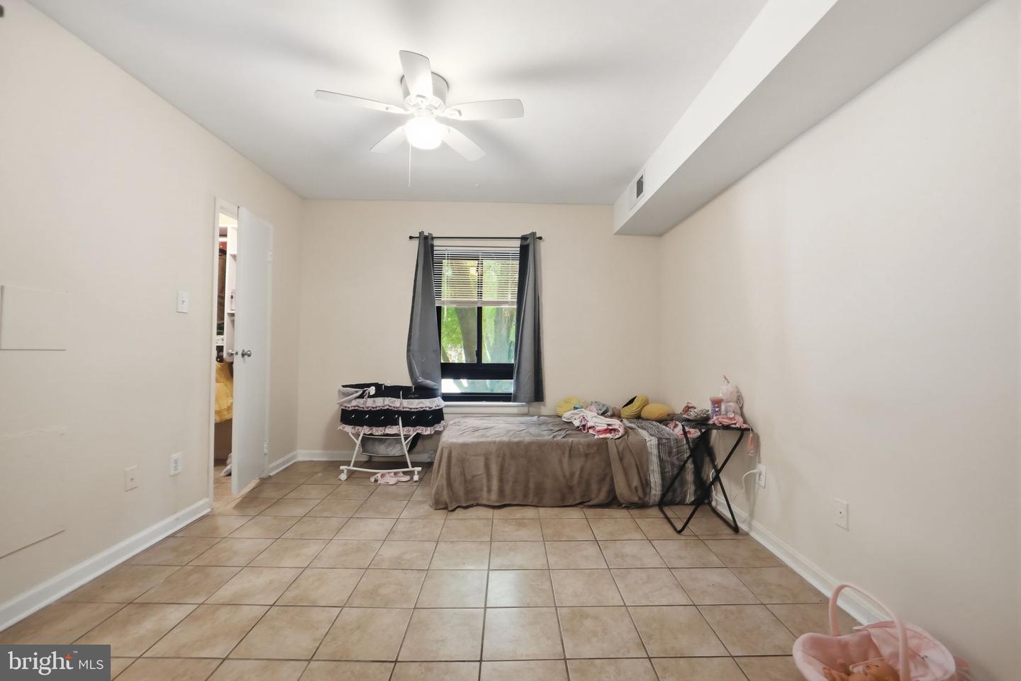 11650 Stoneview Sq #90/22c Property Photo 8