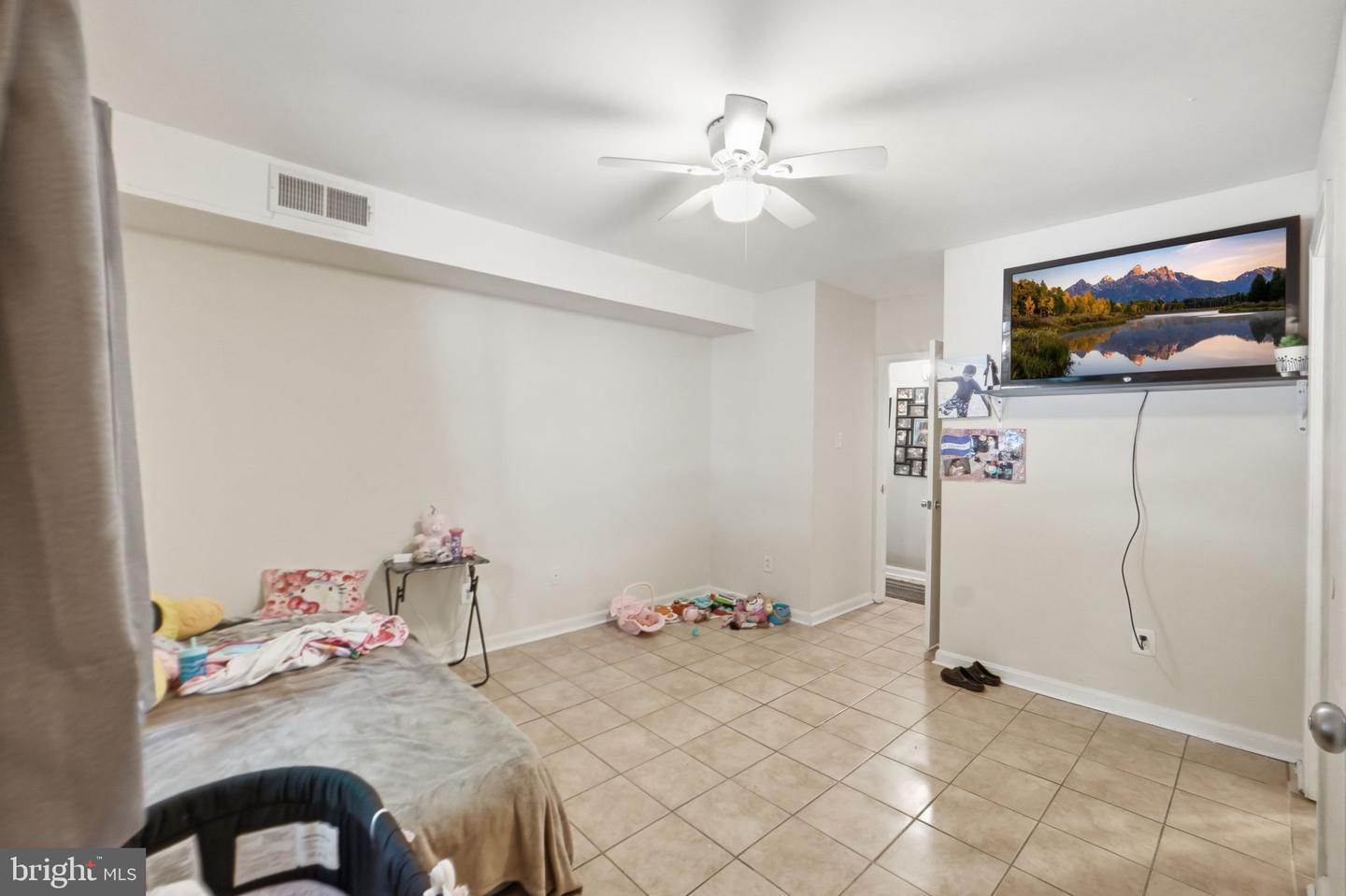 11650 Stoneview Sq #90/22c Property Photo 9