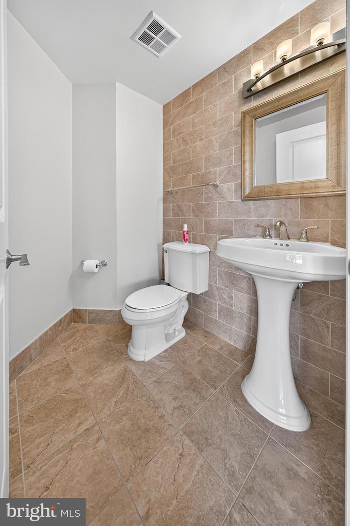 8220 Crestwood Heights Dr #407 Property Photo 45