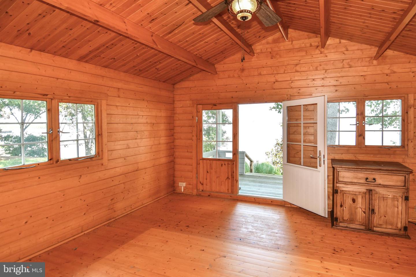 7808 Southdown Rd Property Photo 8