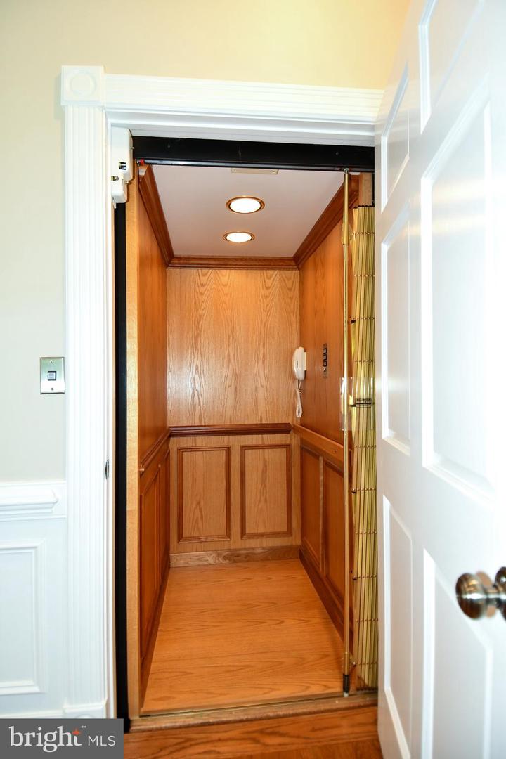 7808 Southdown Rd Property Photo 47