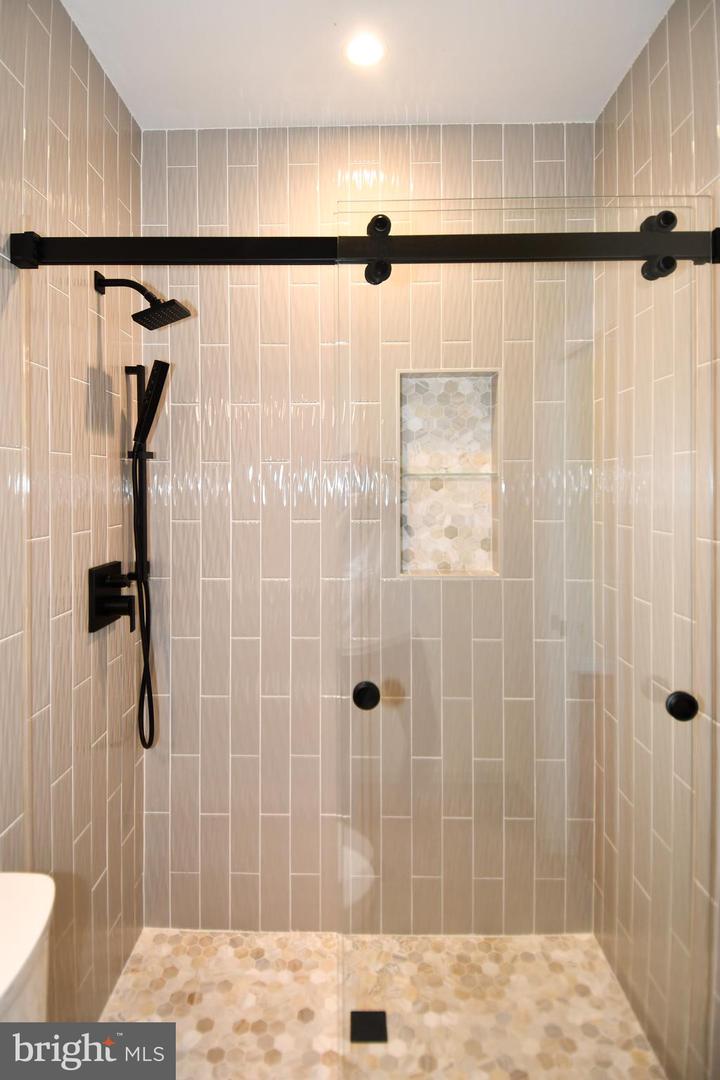 7808 Southdown Rd Property Photo 75