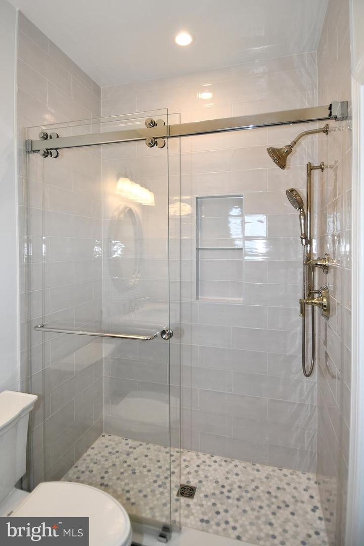 7808 Southdown Rd Property Photo 85