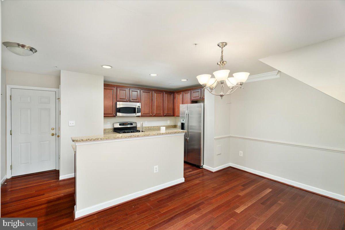 4424-a Eastwick Ct #a Property Photo 4