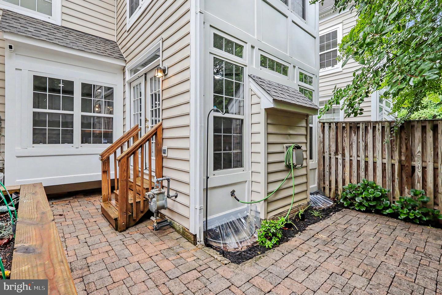 5728 Governors Pond Cir Property Photo 10