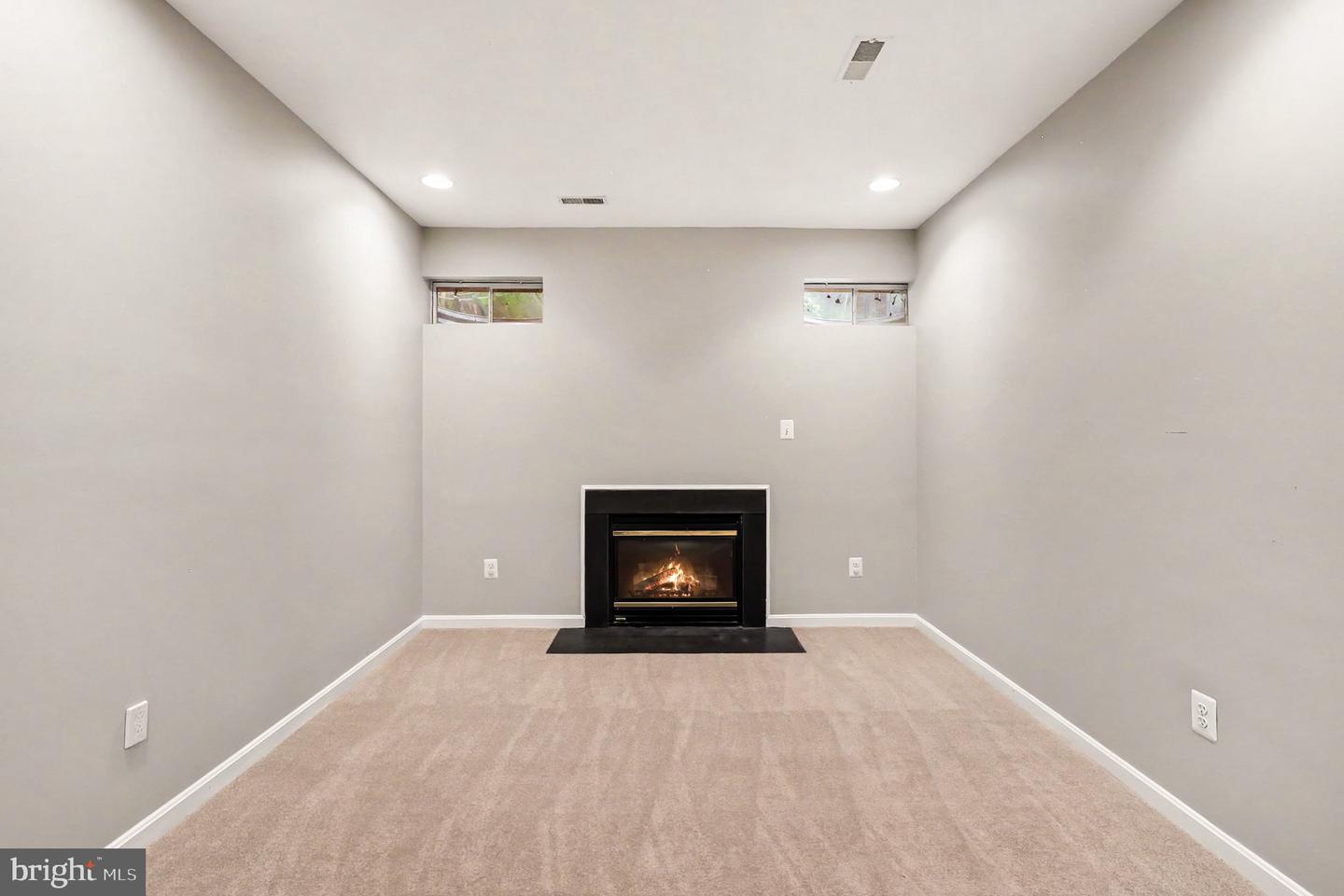 5728 Governors Pond Cir Property Photo 23