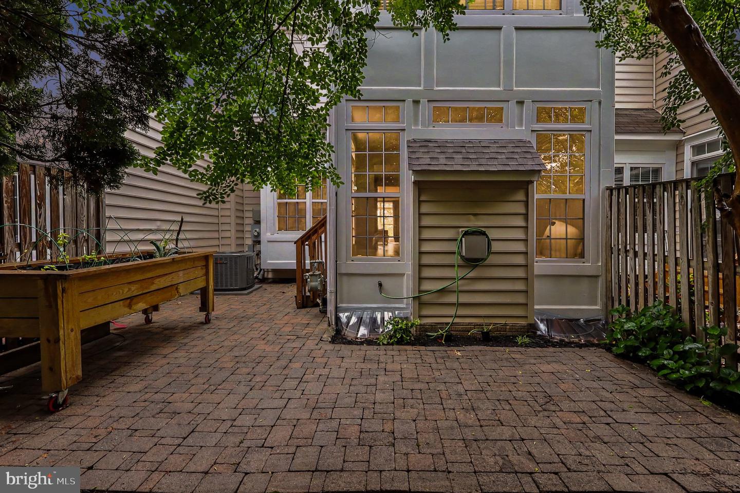 5728 Governors Pond Cir Property Photo 27