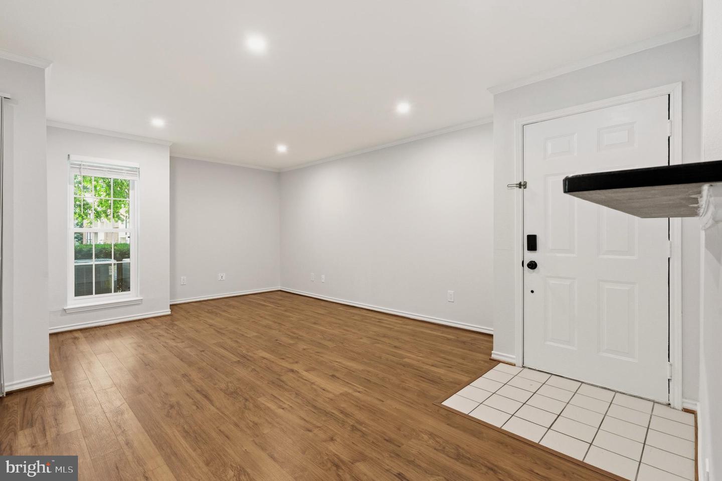 1521 Lincoln Way #104a Property Photo 4
