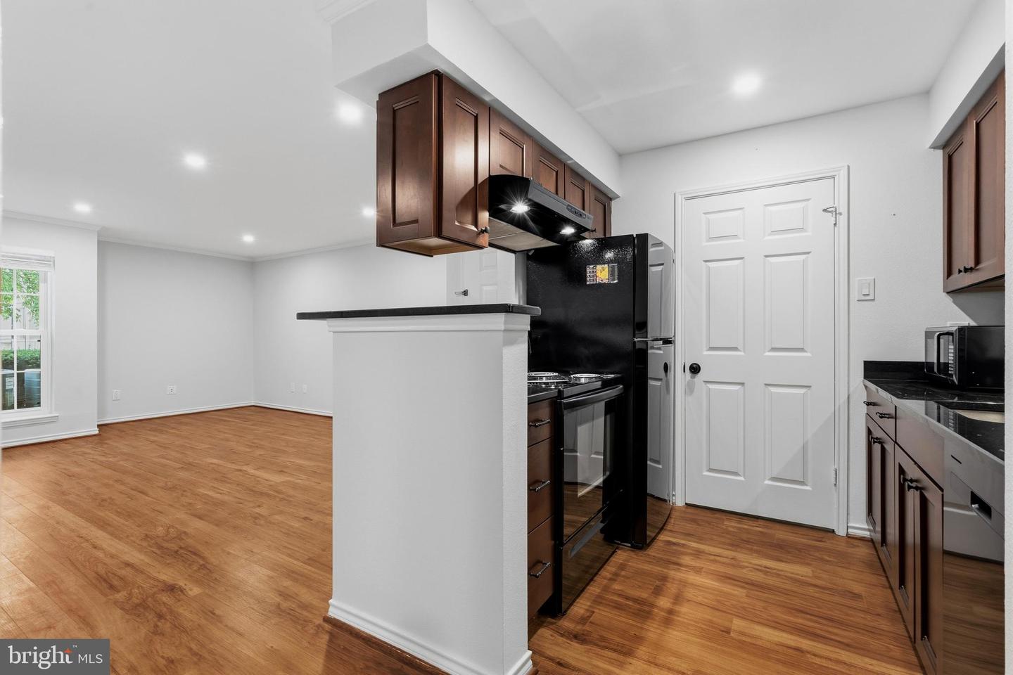 1521 Lincoln Way #104a Property Photo 17