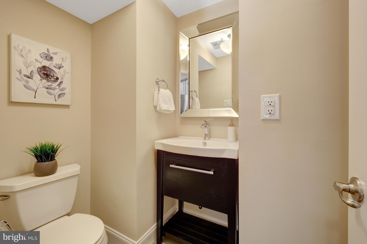 5720 Crownleigh Ct Property Photo 29
