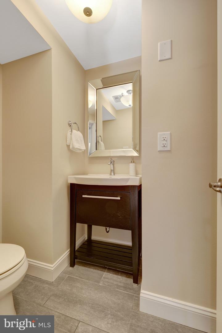 5720 Crownleigh Ct Property Photo 30