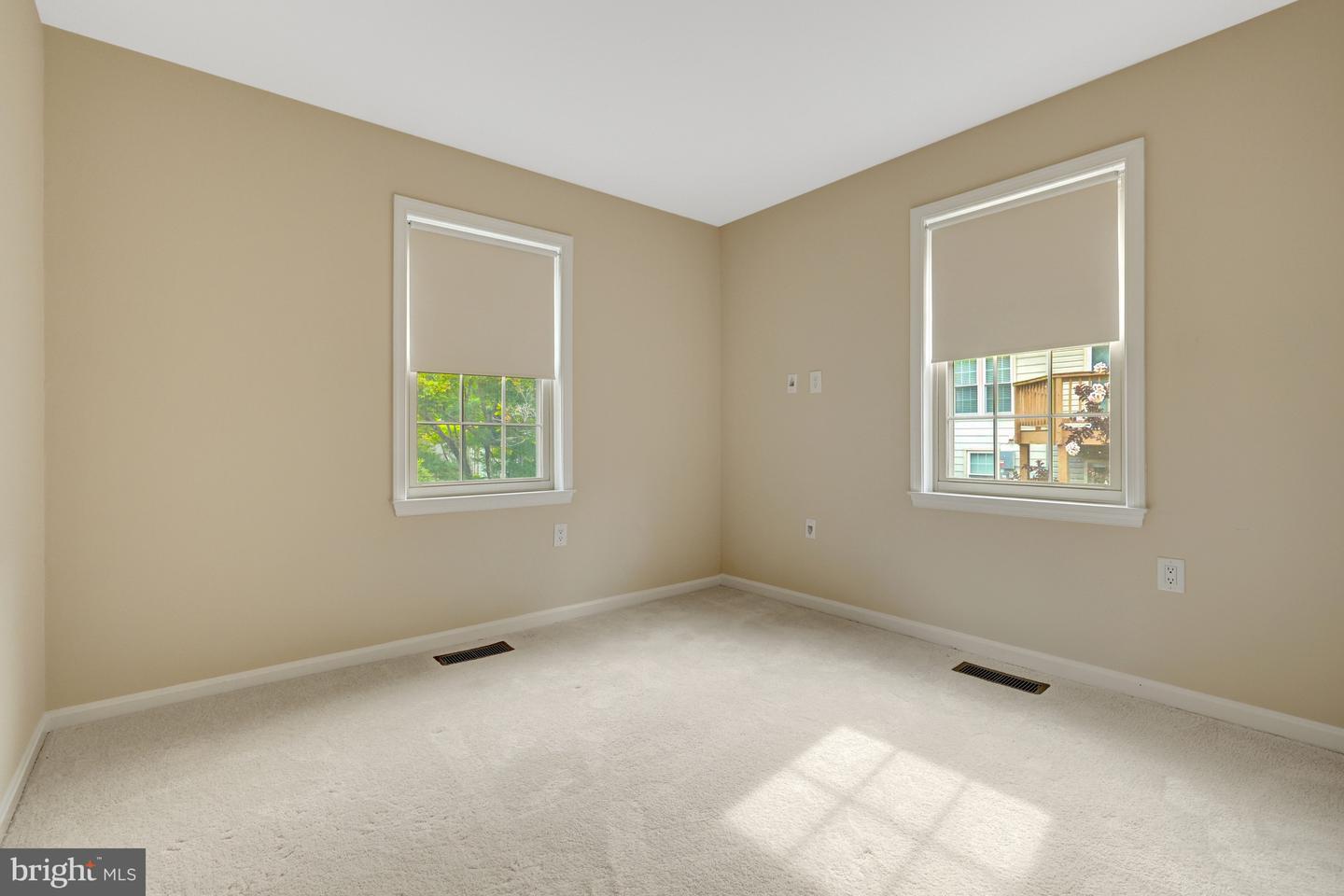 5720 Crownleigh Ct Property Photo 39