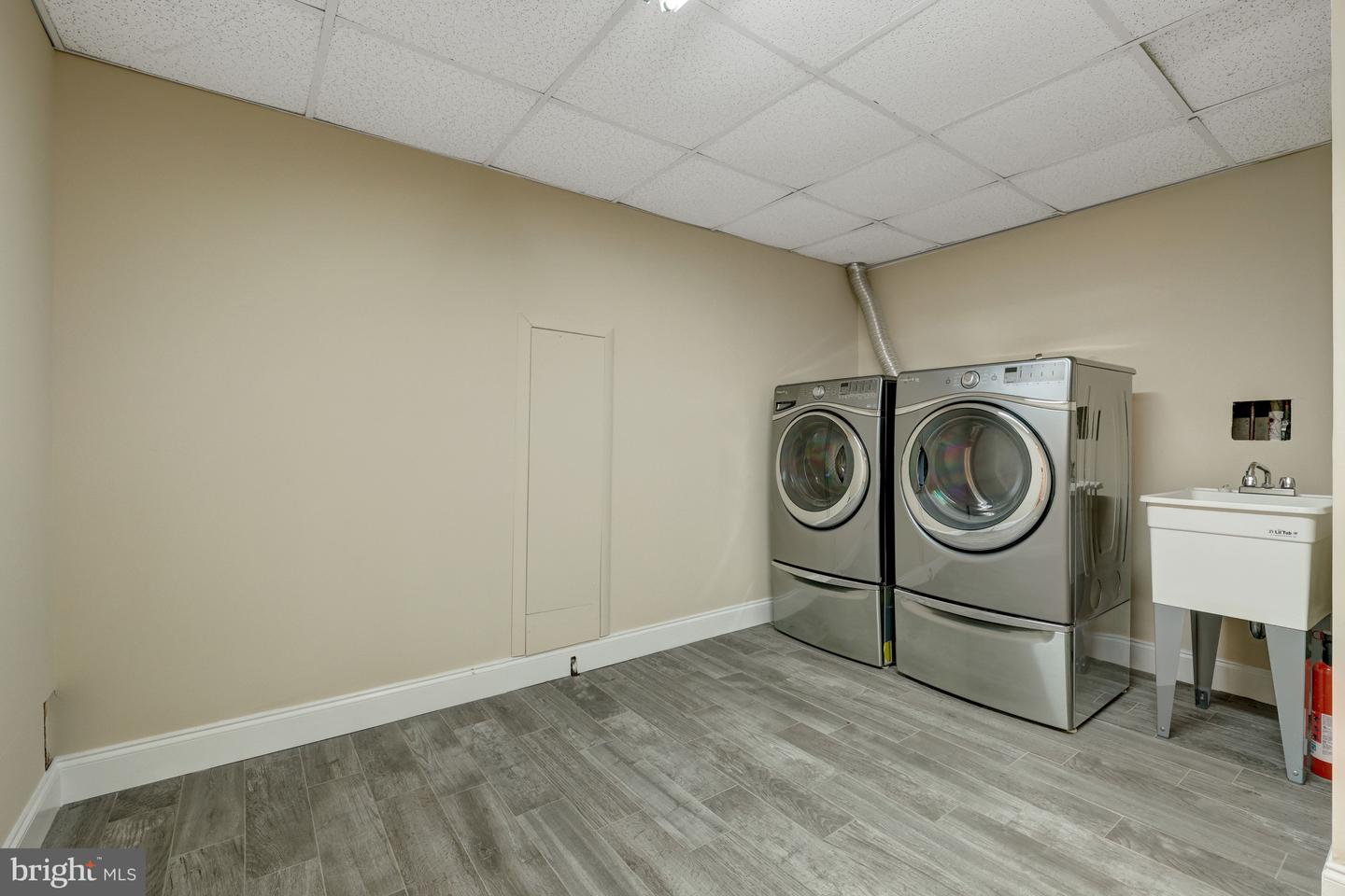 5720 Crownleigh Ct Property Photo 50