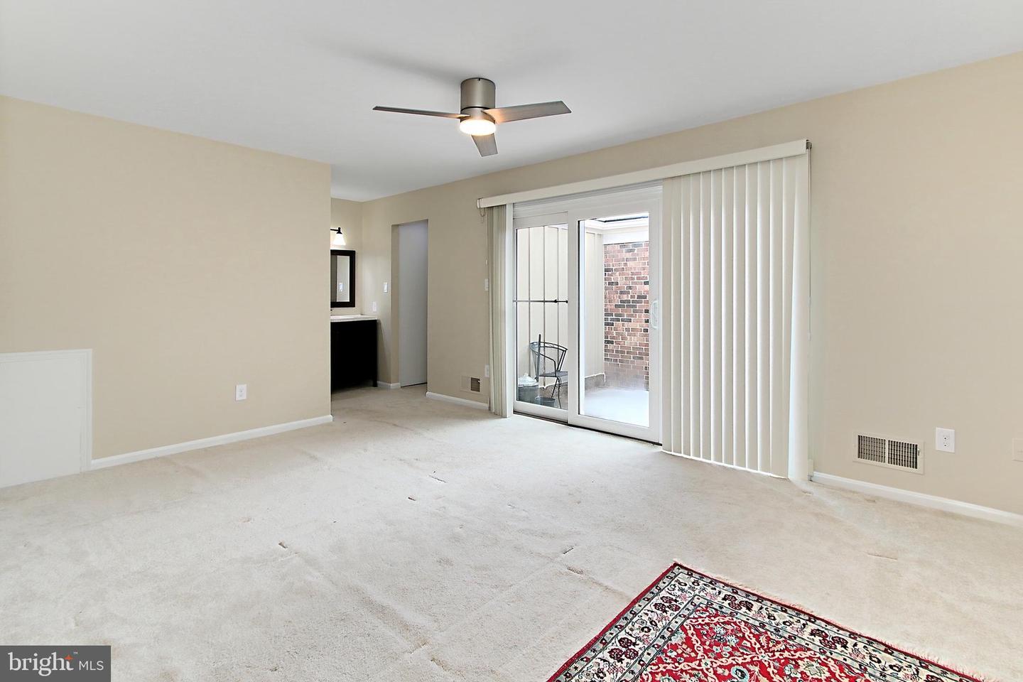 2804 Oakton Manor Ct Property Photo 22