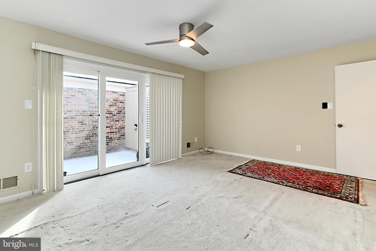 2804 Oakton Manor Ct Property Photo 24