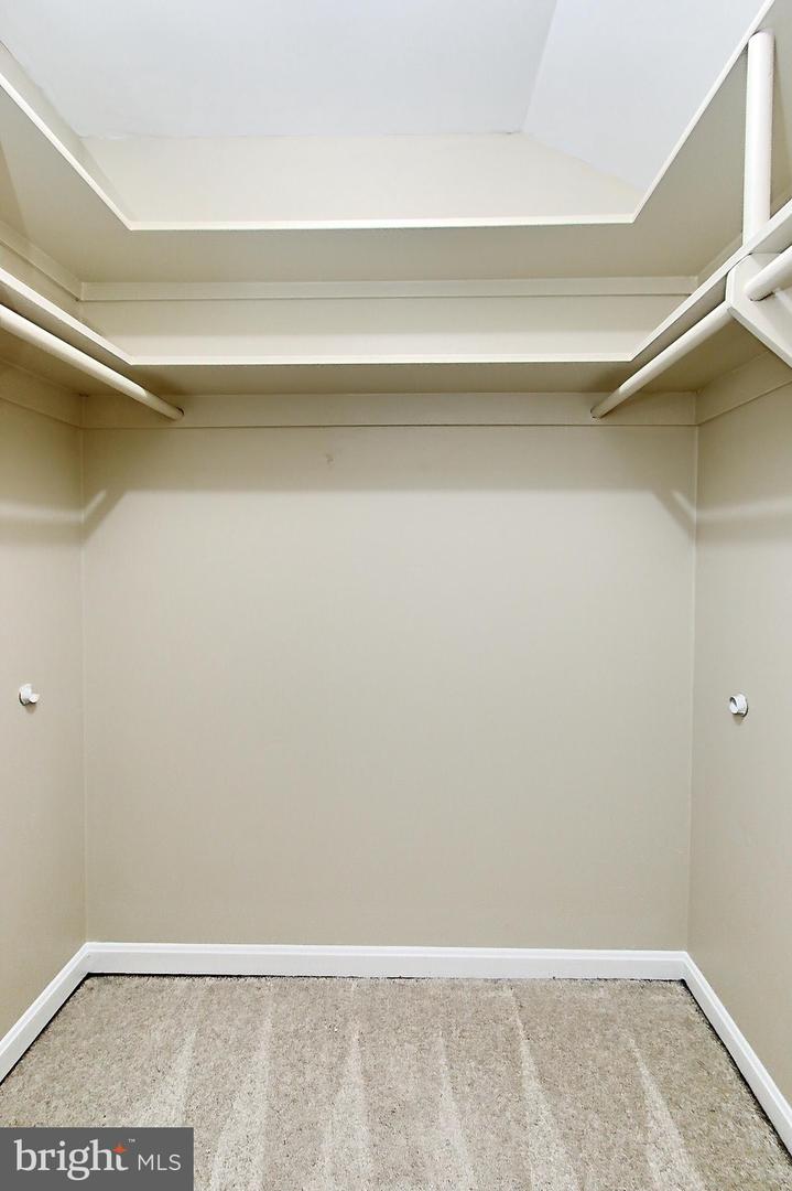2804 Oakton Manor Ct Property Photo 28