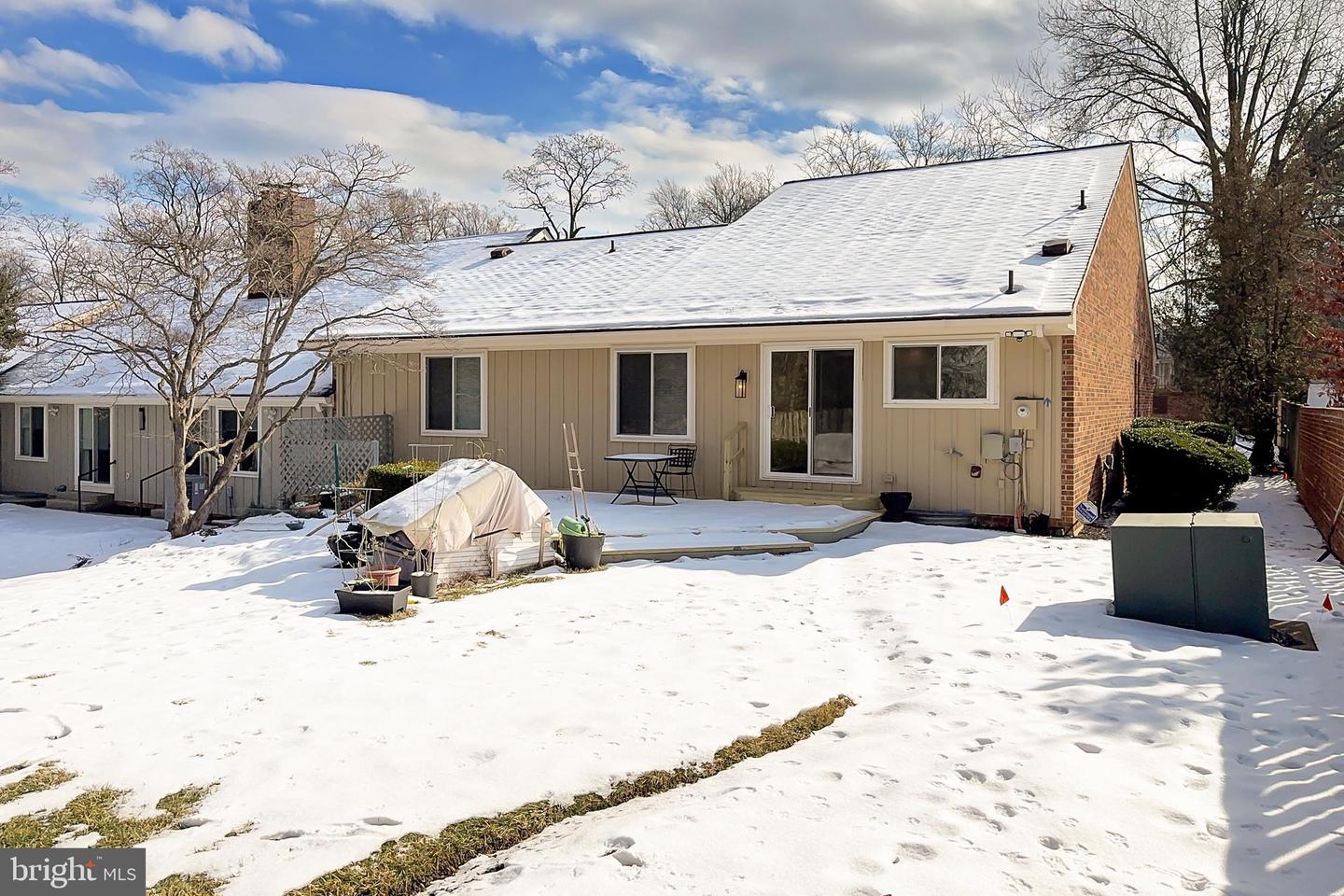 2804 Oakton Manor Ct Property Photo 45