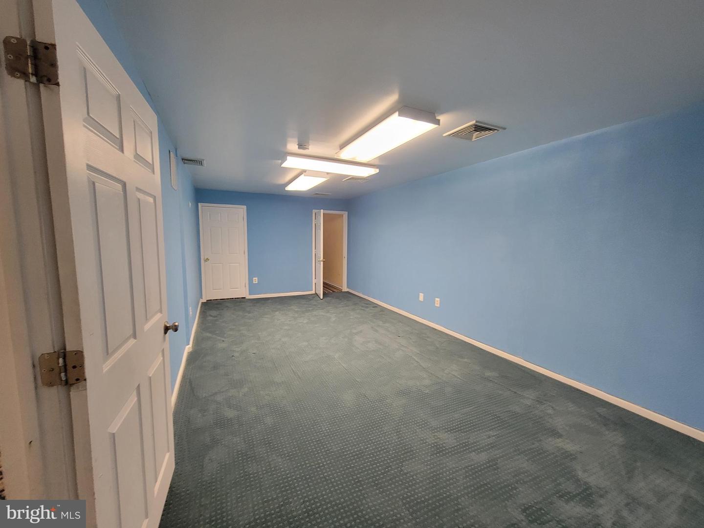 5697 Columbia Pike #3404-102 Property Photo 9