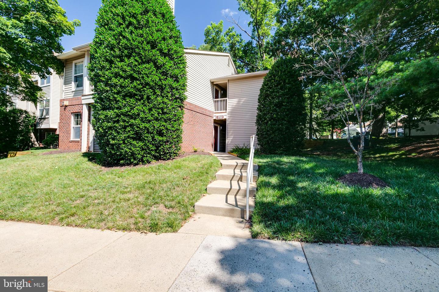 1700-a Ascot Way Property Photo 6