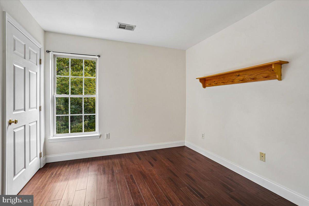 6859 Colonel Taylor Ln Property Photo 24