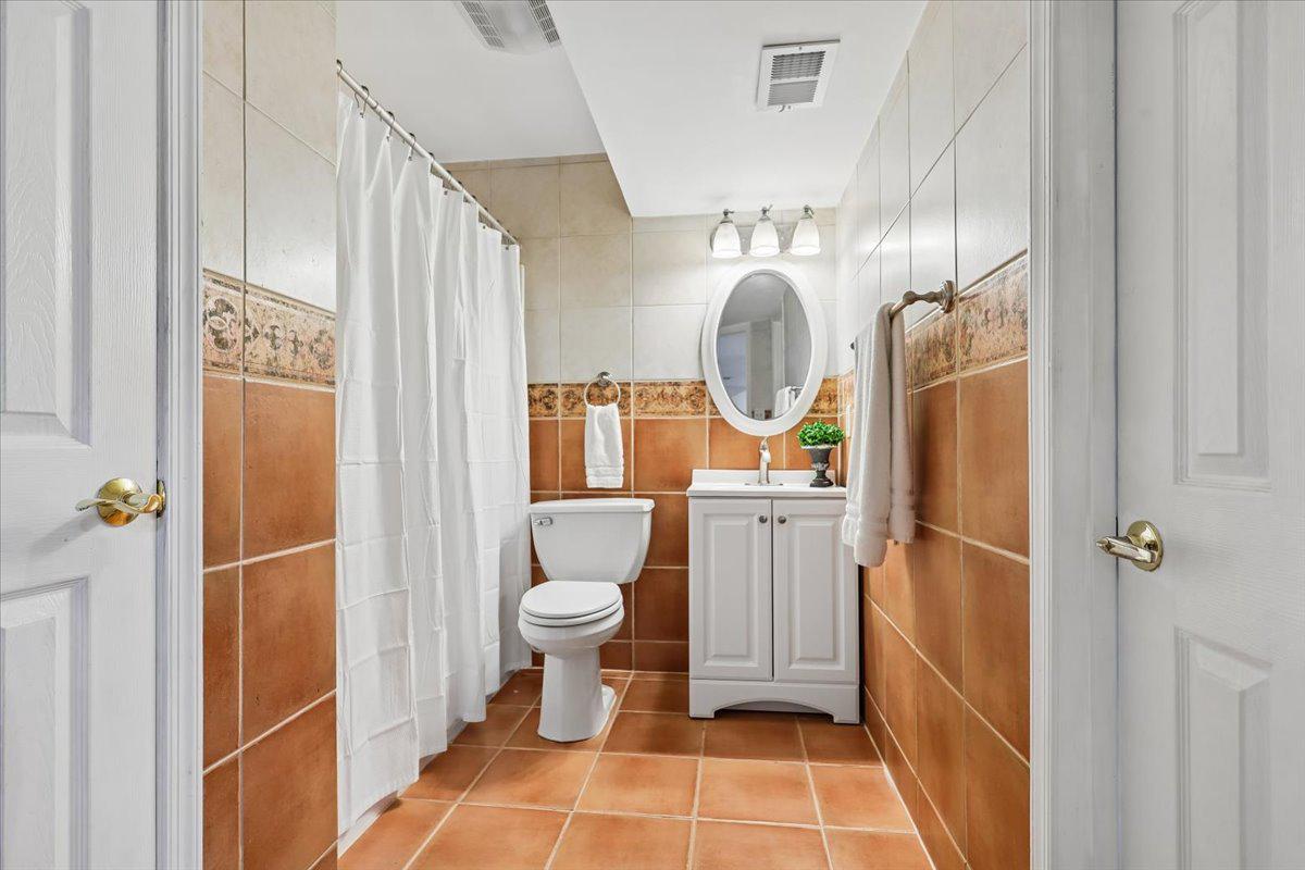 6859 Colonel Taylor Ln Property Photo 32