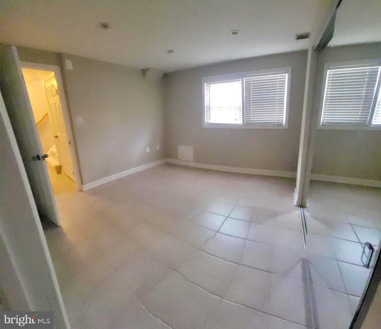 8029 Sleepy View Ln Property Photo 6