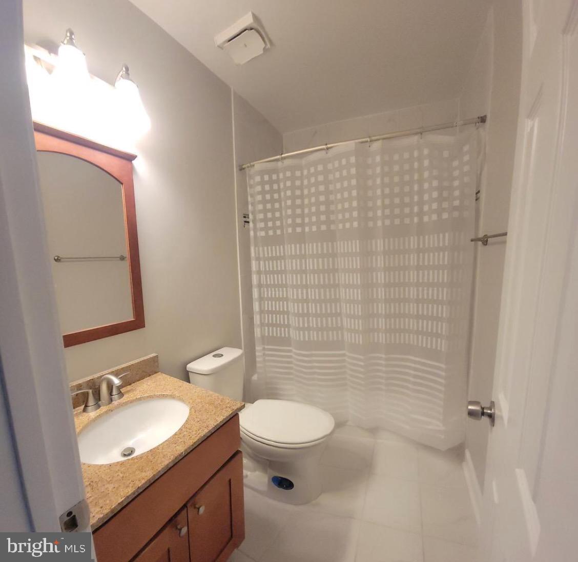 8029 Sleepy View Ln Property Photo 9