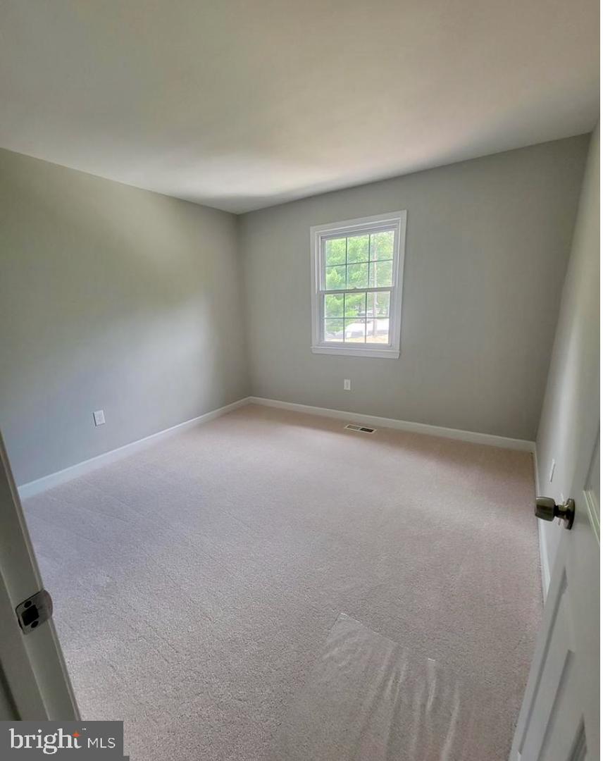 8029 Sleepy View Ln Property Photo 12