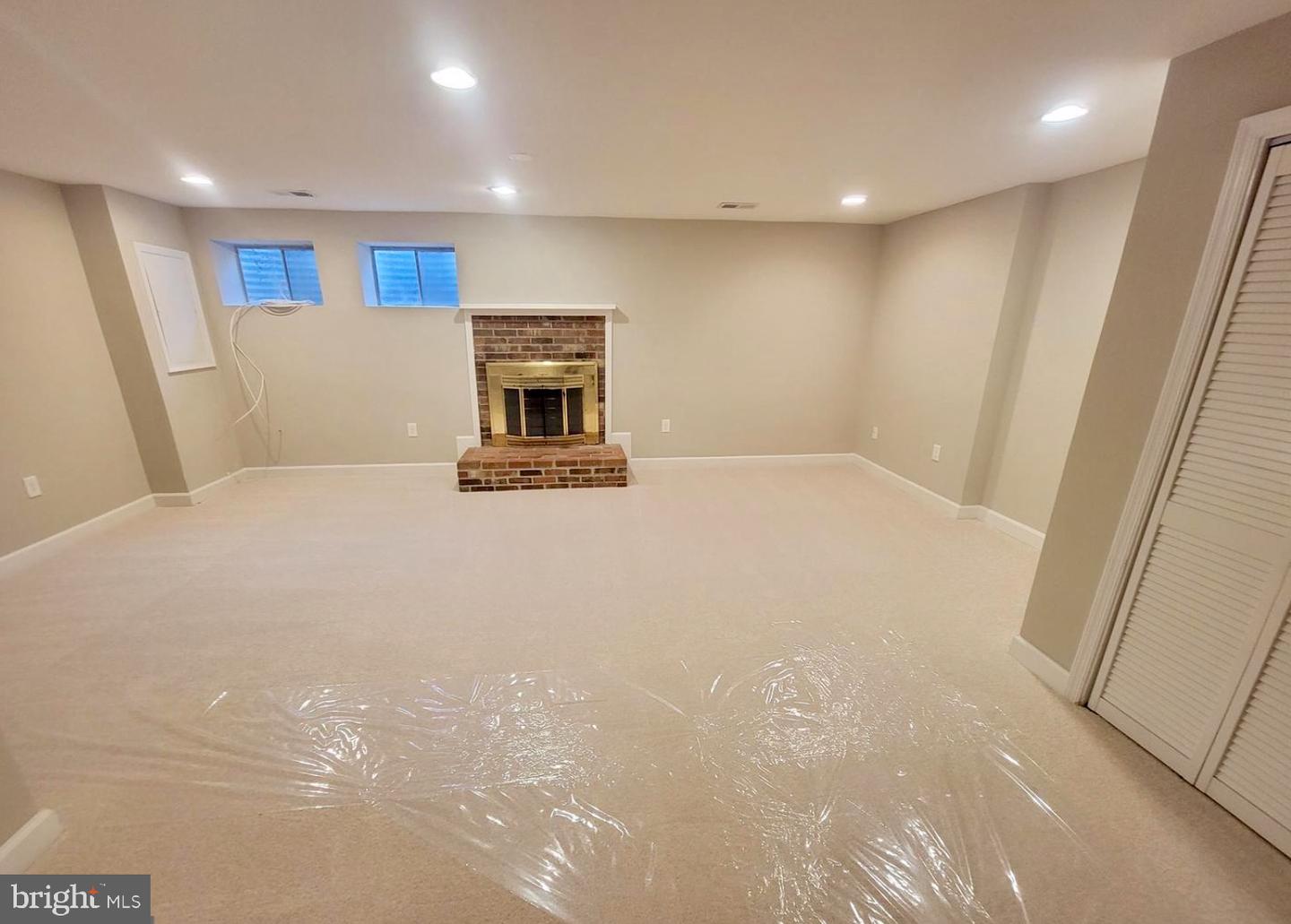 8029 Sleepy View Ln Property Photo 15