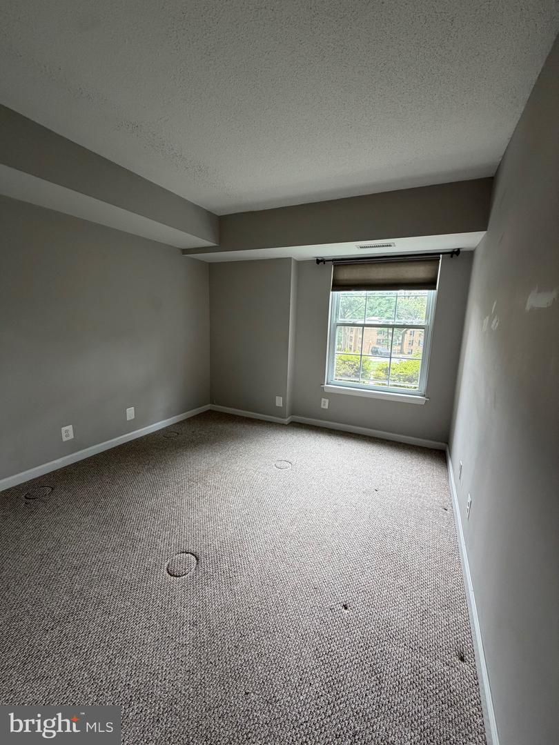 7640 Tremayne Pl #103 Property Photo 9