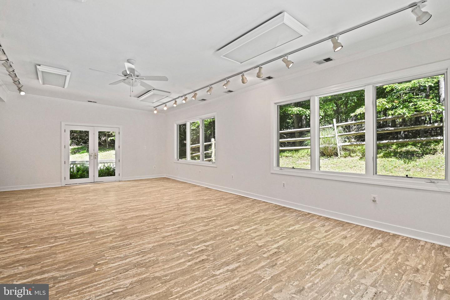 700 Running Brook Dr Property Photo 22